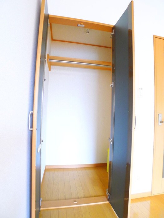 物件内観写真11　(収納)