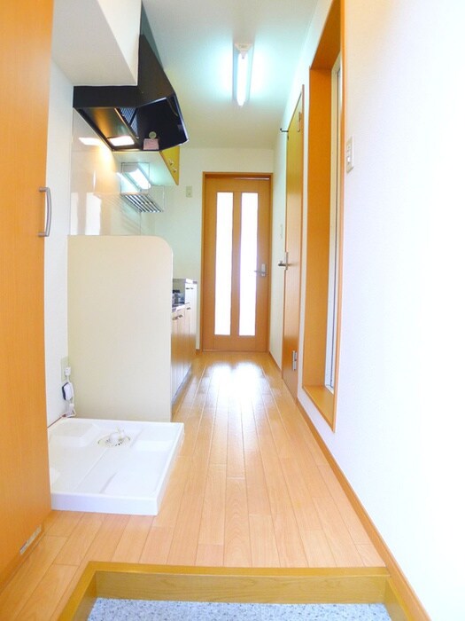 物件内観写真17　(玄関)