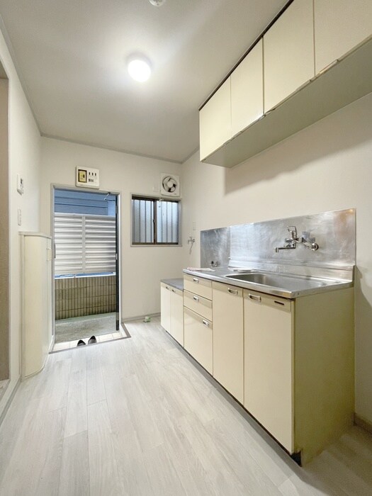 物件内観写真15　(廊下)