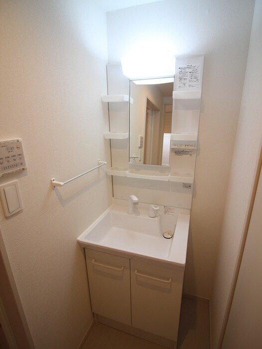 物件内観写真10　(洗面)