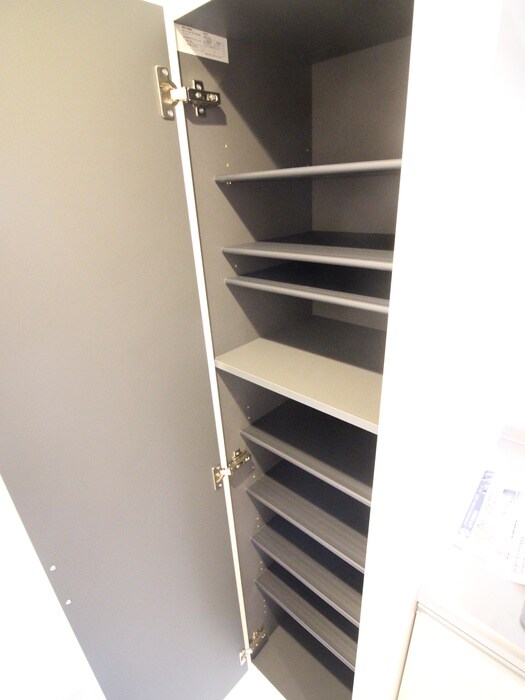 物件内観写真13　(収納)