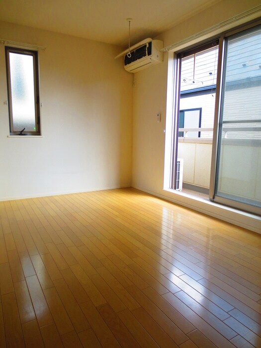 物件内観写真5　(ベランダ・バルコニー)