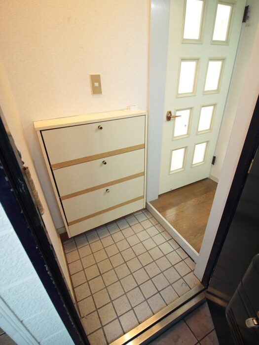 物件内観写真16　(玄関)