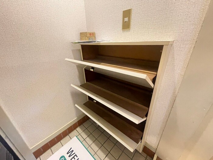 物件内観写真17　(靴箱)