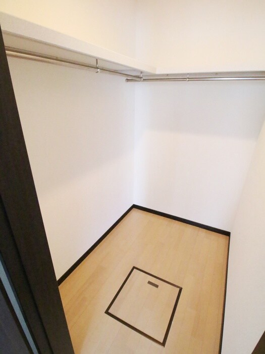 物件内観写真9　(収納)