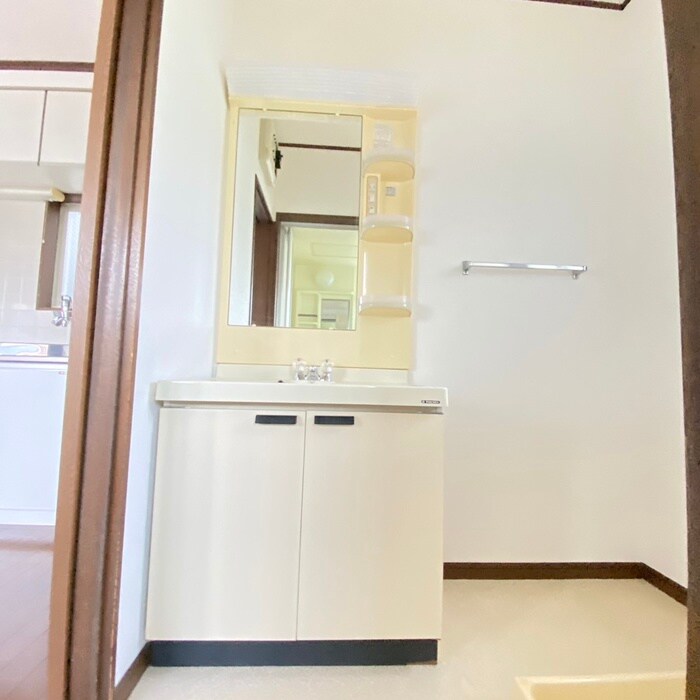 物件内観写真12　(洗面)