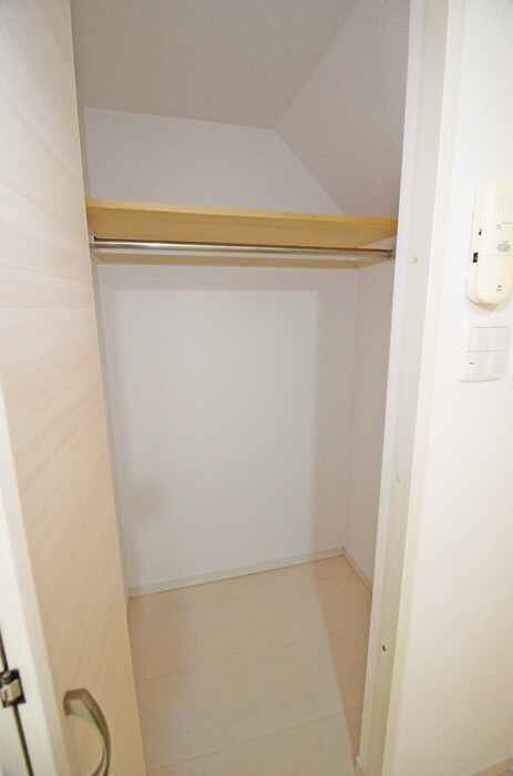 物件内観写真11　(収納)