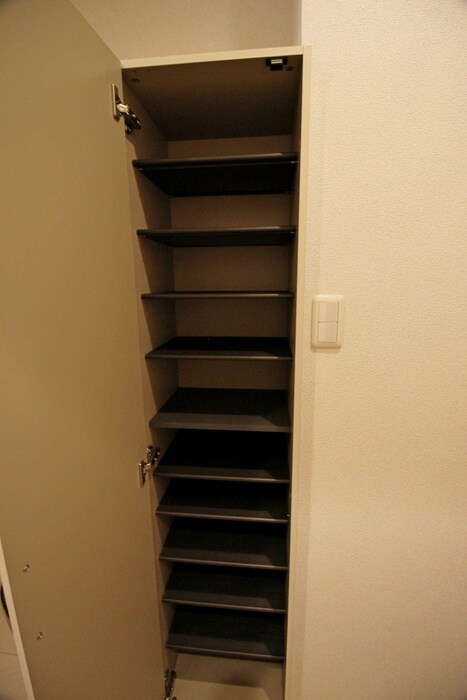 物件内観写真18　(靴箱)