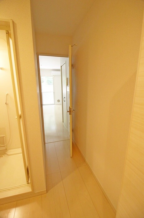 物件内観写真19　(廊下)