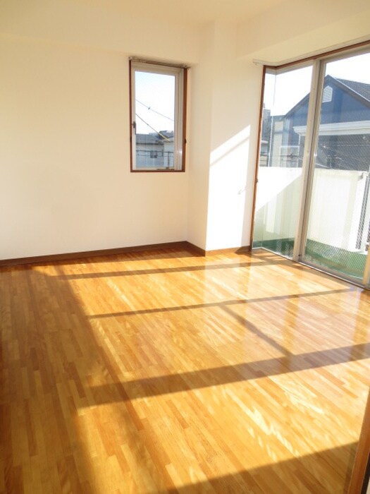 物件内観写真11　(居室)