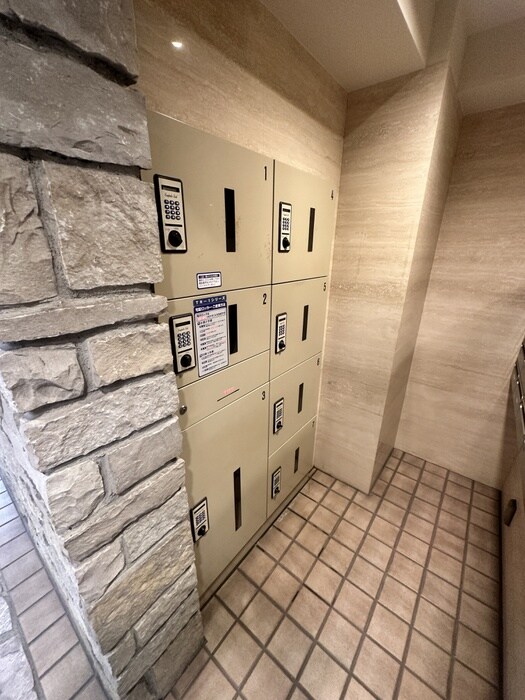 物件外観写真4　(建物設備)