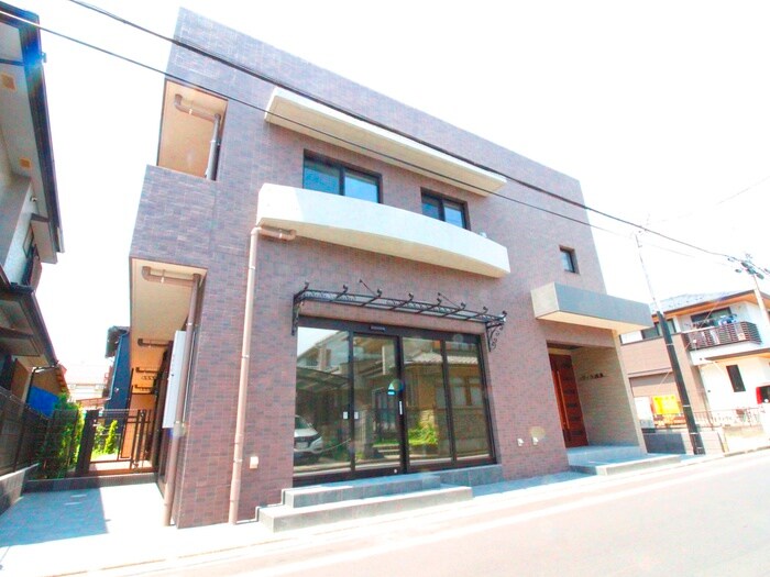 ヴィラ鴻巣の外観写真