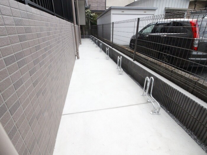 ヴィラ鴻巣の駐輪場