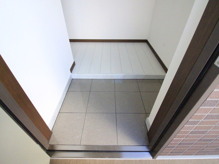 ヴィラ鴻巣の玄関