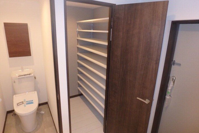 ヴィラ鴻巣の靴箱