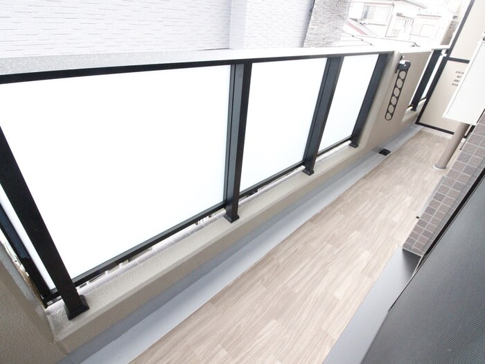 ヴィラ鴻巣のベランダ・バルコニー