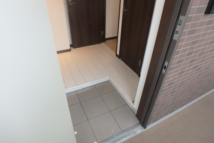 物件内観写真21　(玄関)