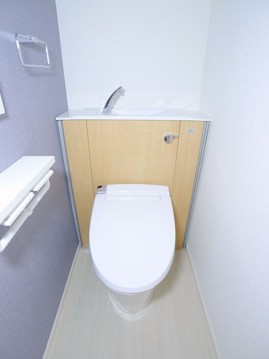 物件内観写真13　(トイレ)