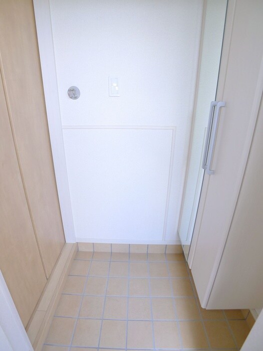 物件内観写真20　(玄関)