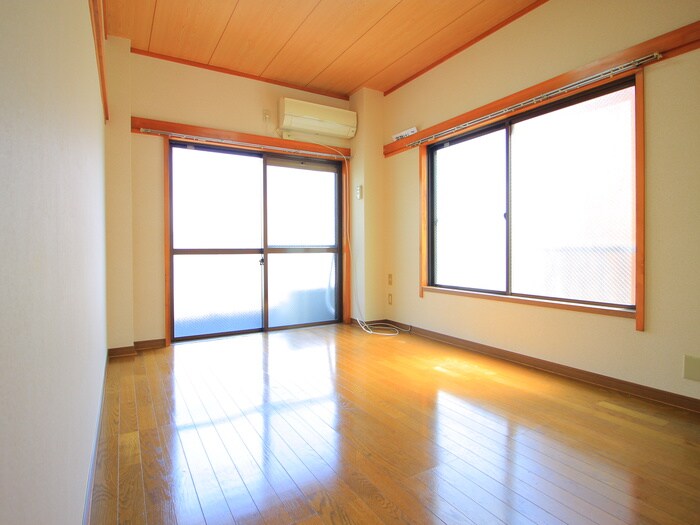 物件内観写真6　(居室)