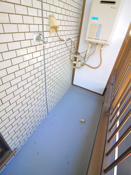 物件内観写真15　(洗濯機置場)