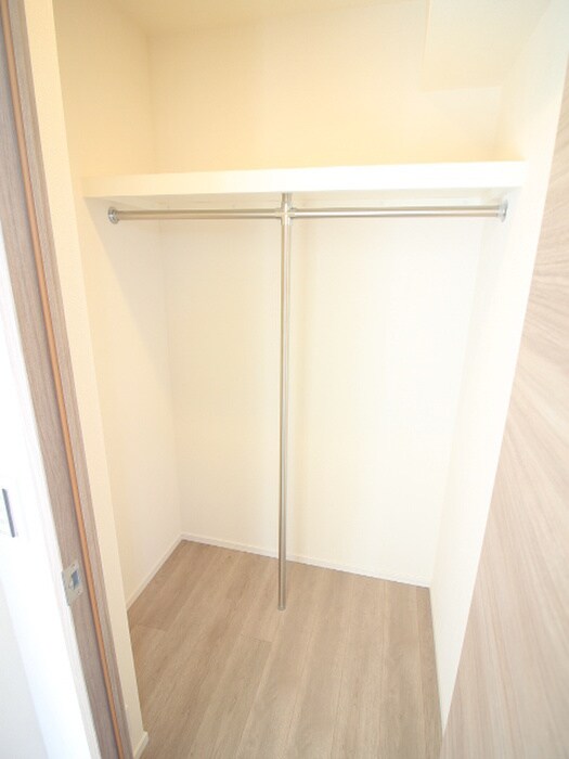 物件内観写真11　(収納)