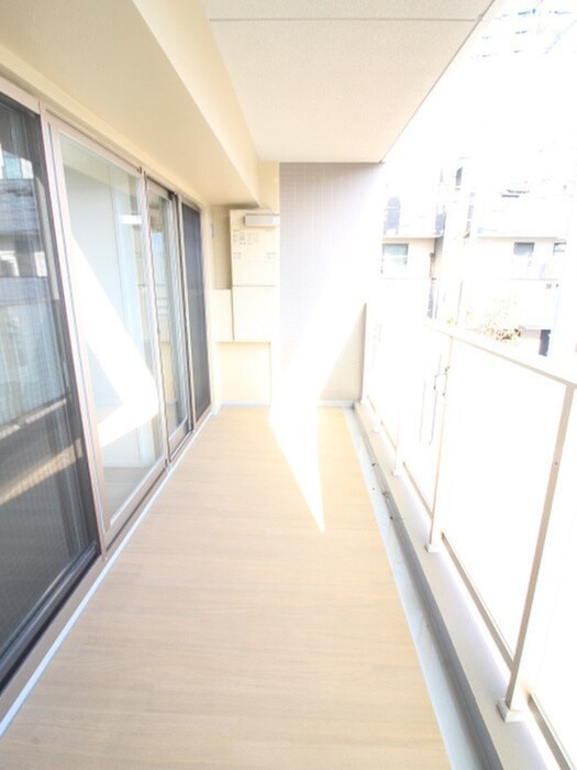 物件内観写真14　(室内からの展望)