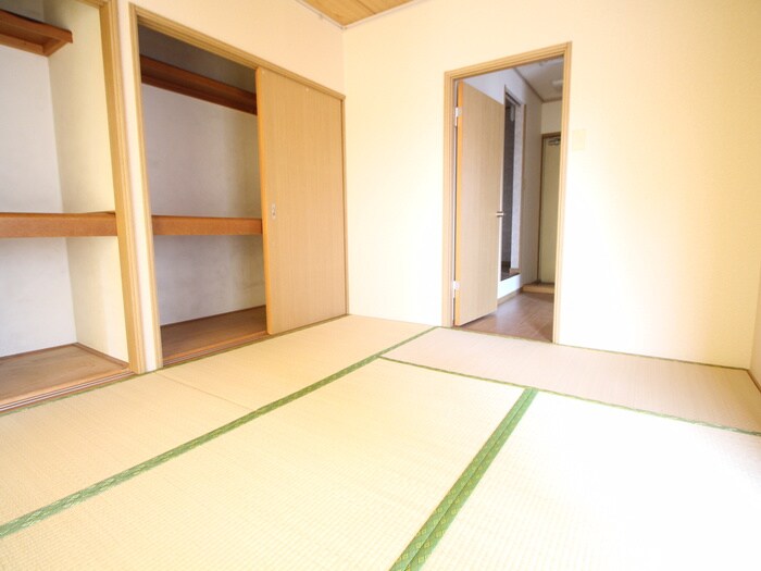 物件内観写真9　(居室)