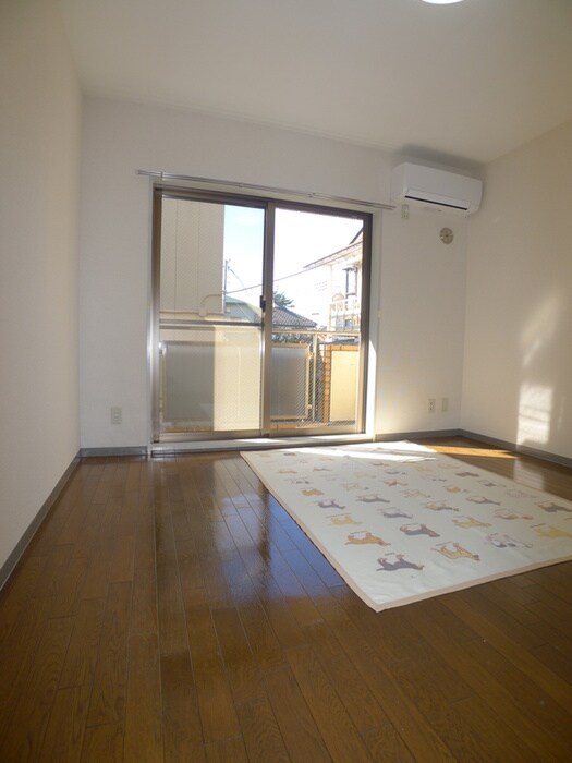 物件内観写真10　(居室)