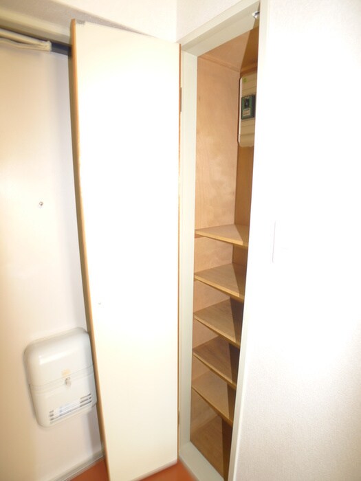 物件内観写真16　(靴箱)