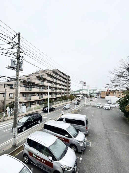 物件内観写真22　(室内からの展望)