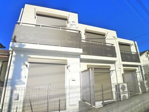 ストラ－ダ外観写真