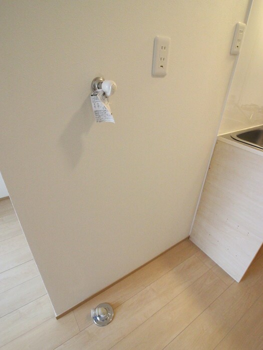 物件内観写真15　(洗濯機置場)