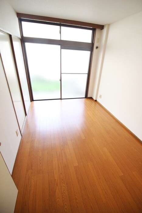 物件内観写真5　(居室)