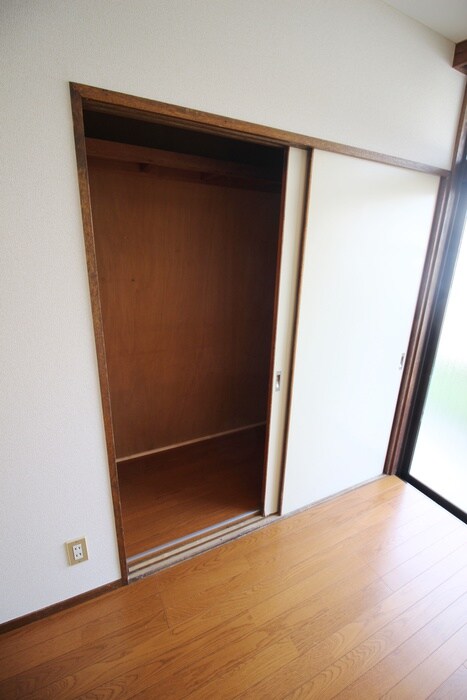 物件内観写真11　(収納)