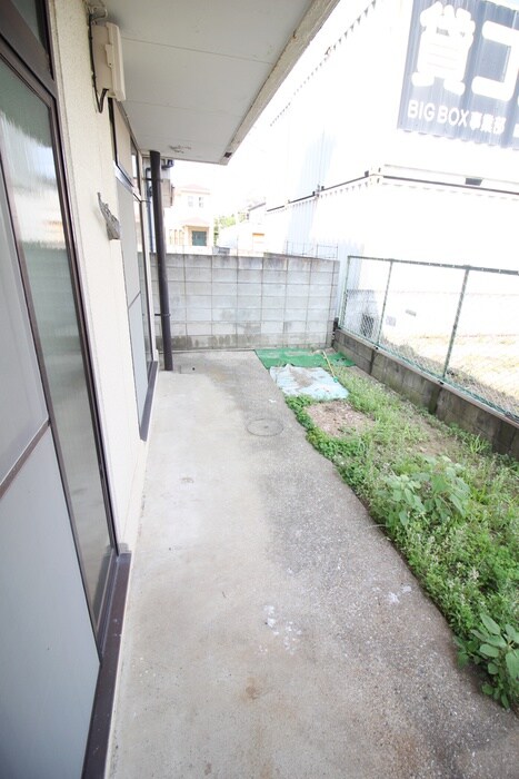 物件内観写真14　(室内からの展望)