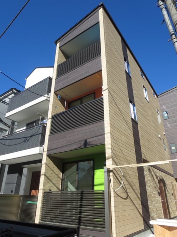 建築中