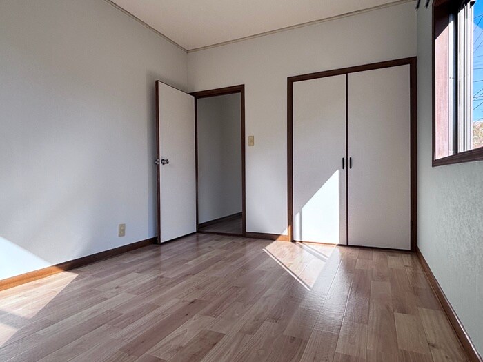 物件内観写真8　(居室)