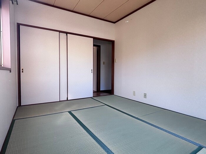 物件内観写真10　(居室)