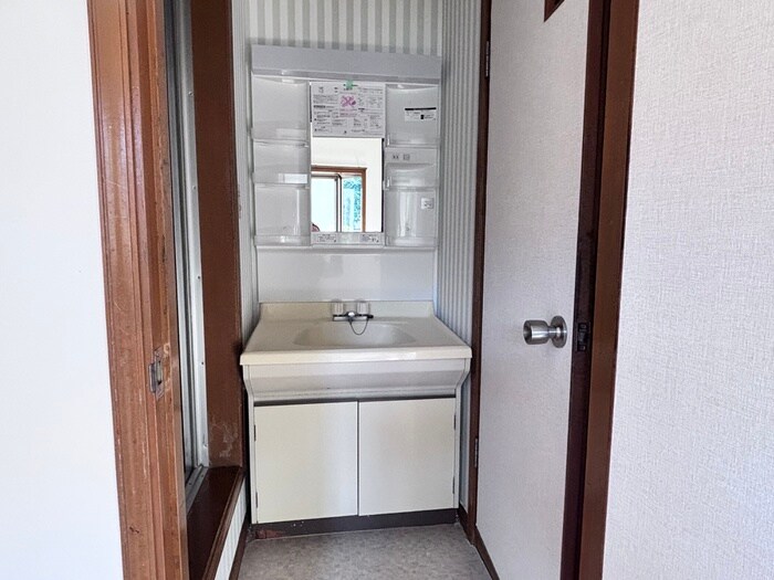 物件内観写真15　(洗面)
