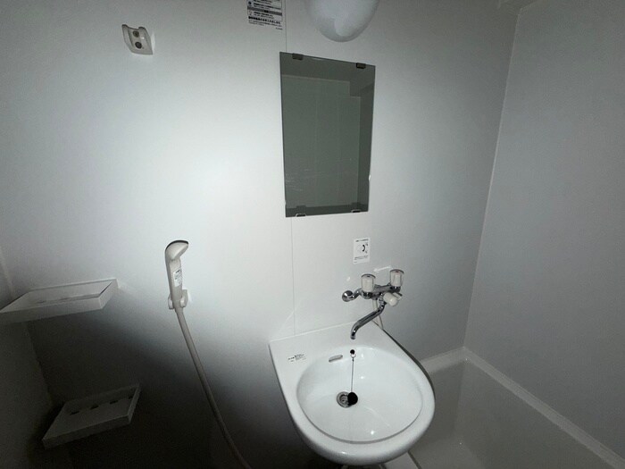 物件内観写真11　(洗面)