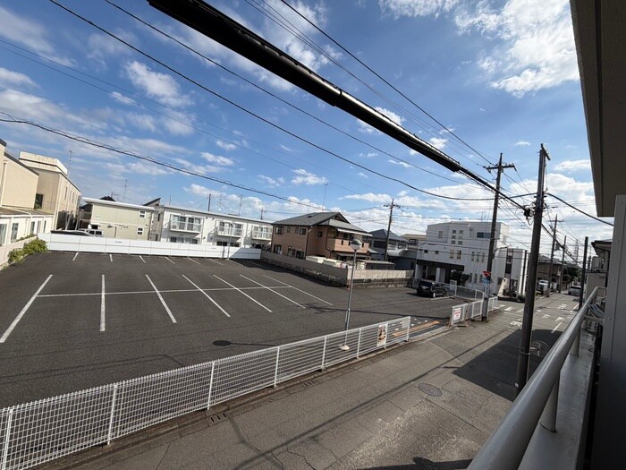 物件内観写真17　(室内からの展望)