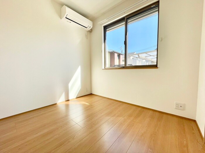 物件内観写真11　(居室)