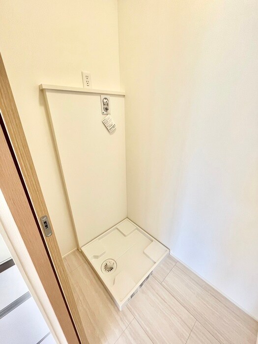 物件内観写真17　(洗濯機置場)