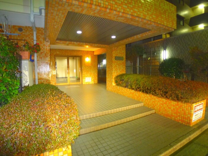 物件外観写真3　(駐車場)