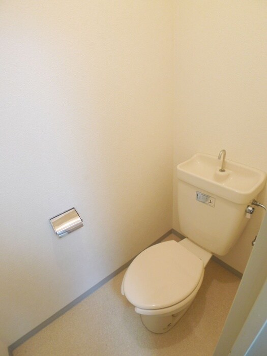 物件内観写真14　(トイレ)