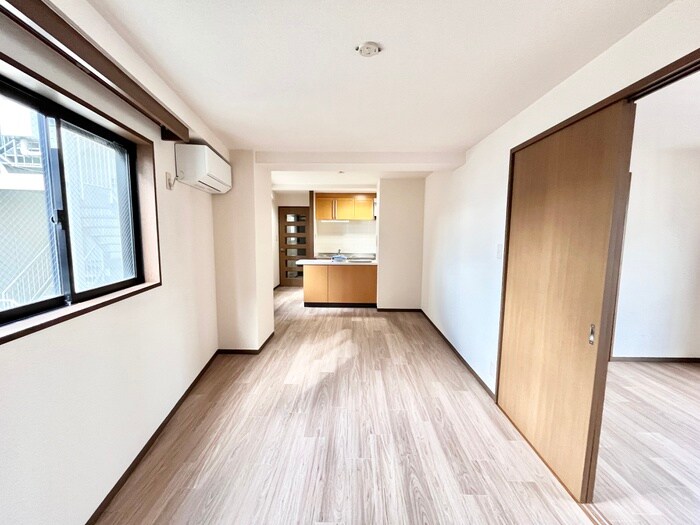 物件内観写真8　(居室)