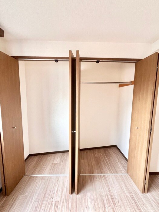 物件内観写真12　(収納)
