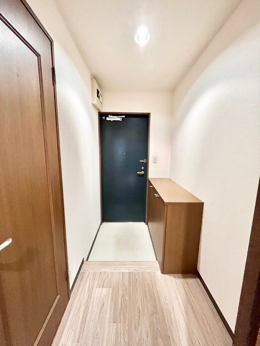 物件内観写真17　(玄関)
