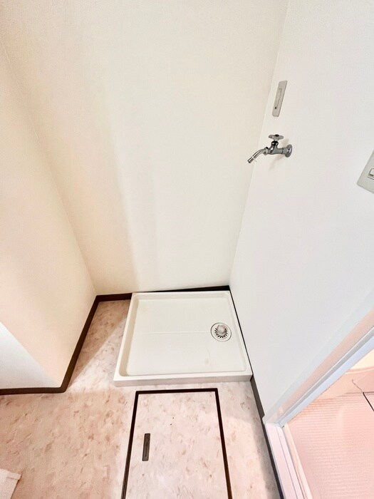 物件内観写真21　(洗濯機置場)